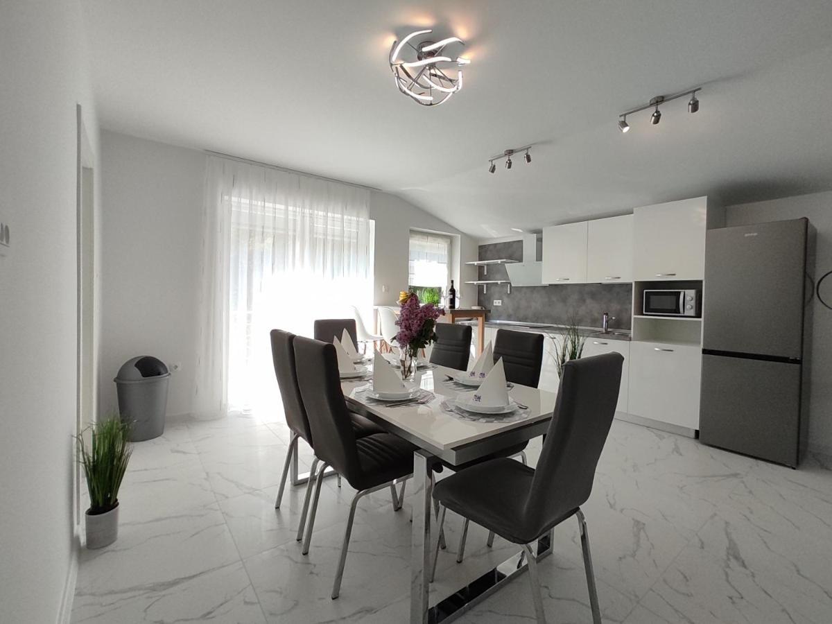 Apartments With A Parking Space Rijeka - 18146 Екстер'єр фото
