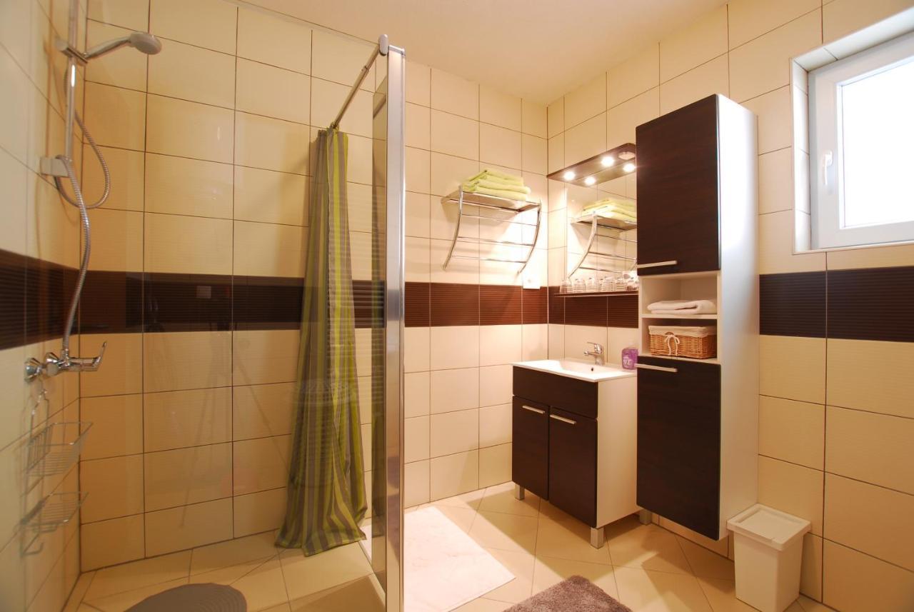 Apartments With A Parking Space Rijeka - 18146 Екстер'єр фото